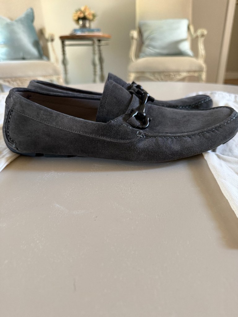 Ferragamo Grey Loafer Size 9